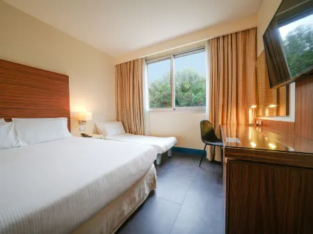 La Meridiana Bleisure Hotel