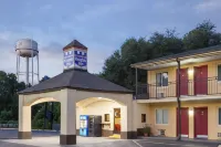 Knights Inn Yemassee Hotels near Lowcountry Museum