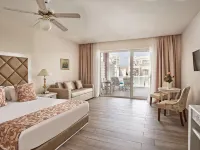 Sandy Villas Resort by Rizos Resorts Hotels in Agia Pelagia Chlomou