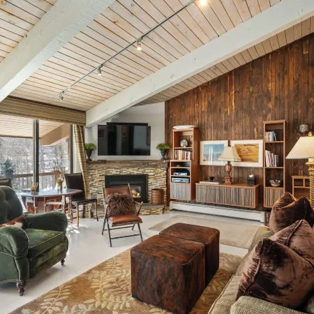 Woodbridge Condos by Snowmass Vacations