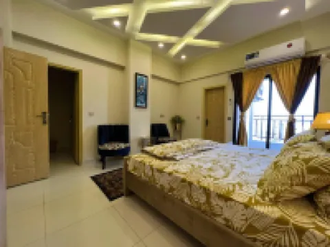 the realtors inn luxurious 1bed apartment dha 2 Hotels near Giga Mall