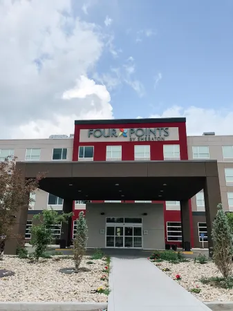 Four Points by Sheraton Edmonton West Отели в г. Эдмонтон