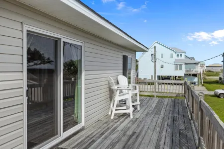 Oceanview - Cozy 3bedroom/2bath with a fantastic location on Harkers Island