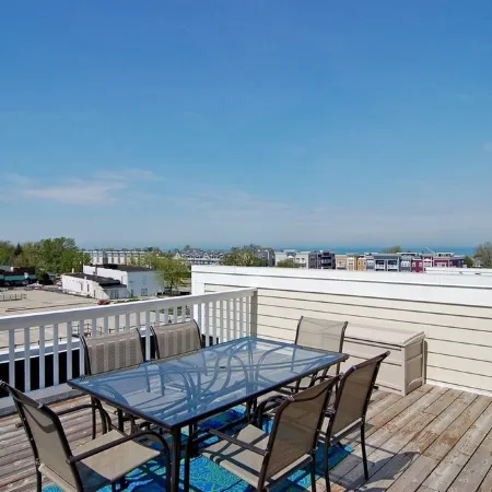 Luxury & Location in New Buffalo - Downtown, Close to Beach, Private Pool