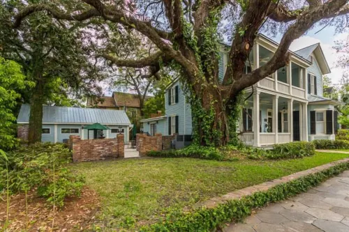 Elegant Southern Cottage/Downtown Pied-a-Terre near Island Beaches