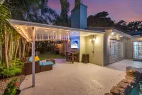 Sunny Florida Escape: Private Heated Pool, Hot Tub, Putting Green, Beach Nearby!