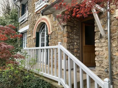 Calm Close to Paris Jo2024 - Direct Stade de France - 8 km From Eiffel Tower Hotels near Restaurant du Theatre des Gemeaux