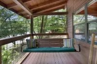 Wood-Burning Fireplace and Toccoa River Views - Enchanting Cozy Haven
