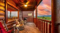 Spectacular Views, Pool and Hot Tub - Majestic Retreat Hotels in Sevier County