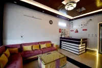 ホテル デブーミ イン