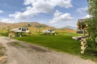 Comfy condo with WiFi & washer/dryer - near Dollar Mountain & downtown Hotels in Ketchum