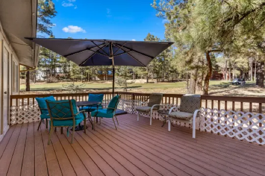 Golf Course Access and Cozy Gas Fireplace - Inviting Getaway