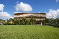 Chateau Mar Golf Resort, Trademark Collection by Wyndham فنادق في Sunrise