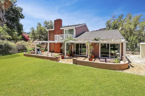 Topanga Retreat with a Huge Private Backyard