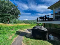 Breathtaking Mountain Views and Cozy Fireplace - Exquisite Alpine Retreat