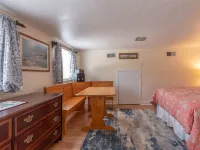 Charming Home with Spacious Kitchen and Outdoor Shower - Inviting Retreat