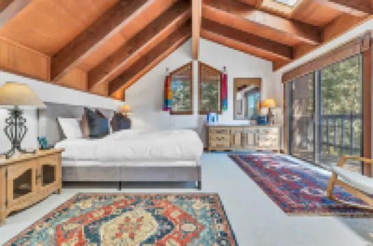 Game Room and Scenic Deck Oasis - Inviting Mountain Retreat