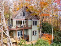 Stunning Mountain Views and Relaxing Hot Tub - Charming Escape