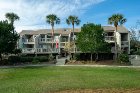 Tennis Court Views and Screen Porch - Charming Coastal Retreat