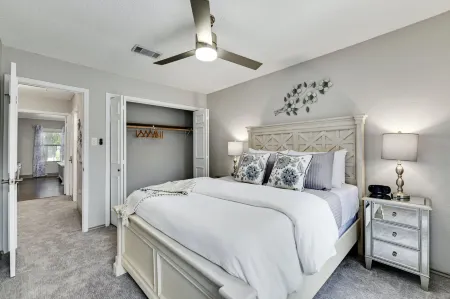 Charming Home with Outdoor Oasis and Gourmet Kitchen - Elegant Retreat