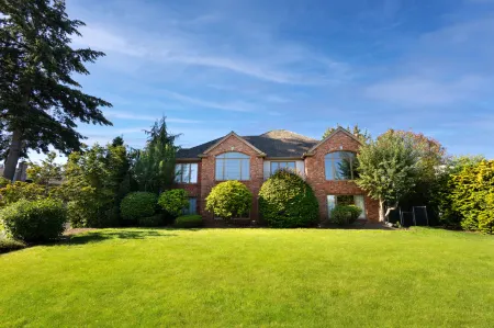 Breathtaking Water Views and Private Beach Access - Stunning Coastal Haven