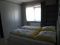 2.5 km to the city center.  Vacation apartment in a quiet location.
