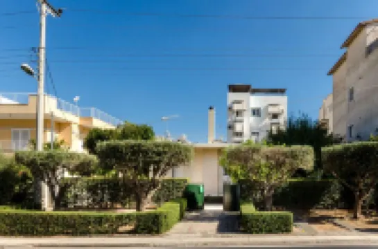 Aquarius - Glyfada Detached House