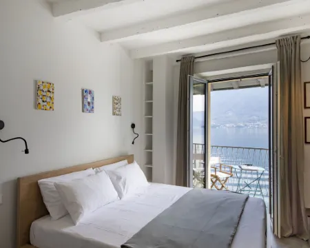 La Casa del Pescatore - by Myhomeincomo Hotels in Colonno