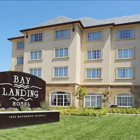 Bay Landing Hotel