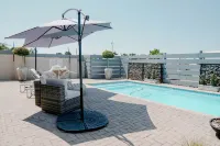 Lighthouse Guesthouse & Cafe - Pools