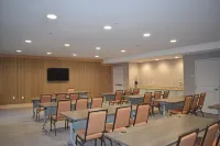 Hampton Inn & Suites Robbinsville - parking