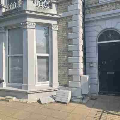 Spacious 2-Bed Apartment with Free Parking Others