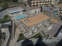 Sui Generis Hotels in Tropea