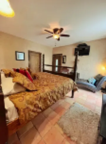 Fortunata Winery Villa #3, Tuscan-Inspired Escape