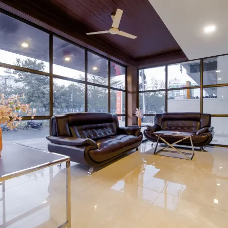 Monday Hotels Swarnas the Capital