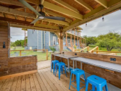 6bed 4bath 3 Acres With 18i0 Degree Views Pool Firepit Hotels in Buchanan Dam