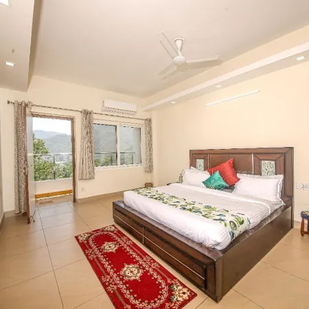 Luxury 3 Bedroom's Apartment