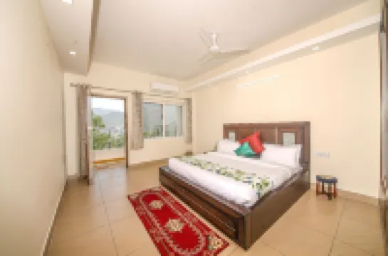 Luxury 3 Bedroom's Apartment