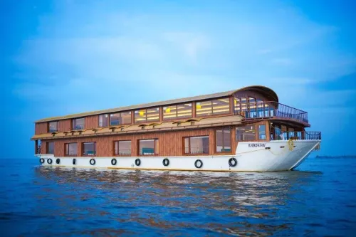 Beach Paradise Day Cruise Houseboat