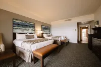 Tamarack Beach Hotel