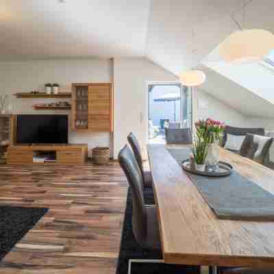 Miralior Apartment Mainz - 110m2, Terrasse Und Parkplatz - Ideal für Gruppen Und Familien Rooms