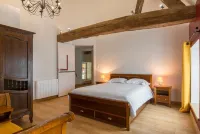 Le Logis d'Azé Hotels in La Vineuse