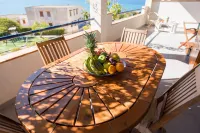 Apartment 250 Meters from the Beach: Sea View