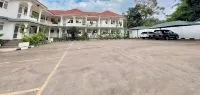 Infinity Hotel Kampala - Bãi đậu xe