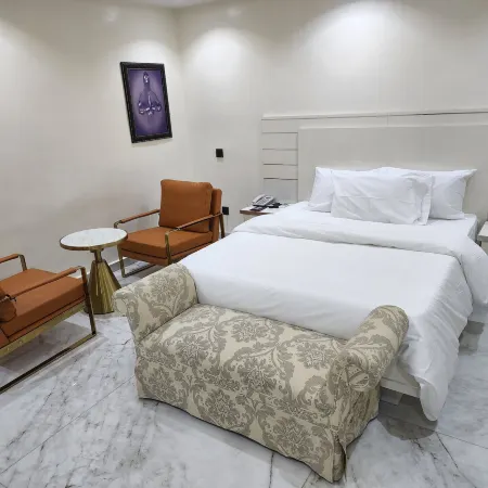Luxol Homes and Suites