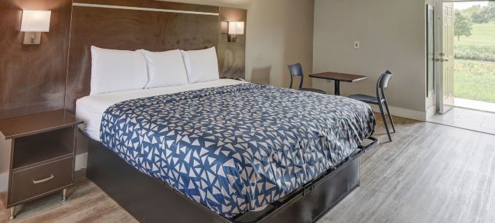 Econo Lodge Sevierville-Pigeon Forge on the River Hotels in Sevierville