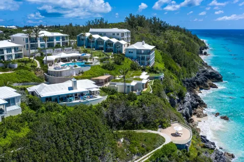 Azura Bermuda