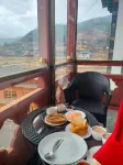 Tshongdu Boutique - breakfast