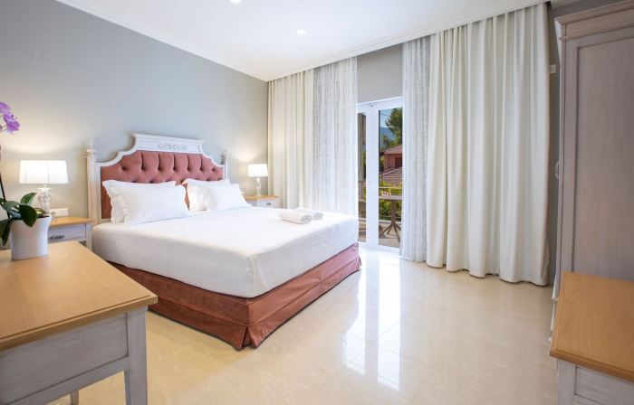 VK Luxury Suites - Private Parking - Adults Only