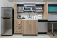 Home2 Suites by Hilton Tulsa Airport - Pools